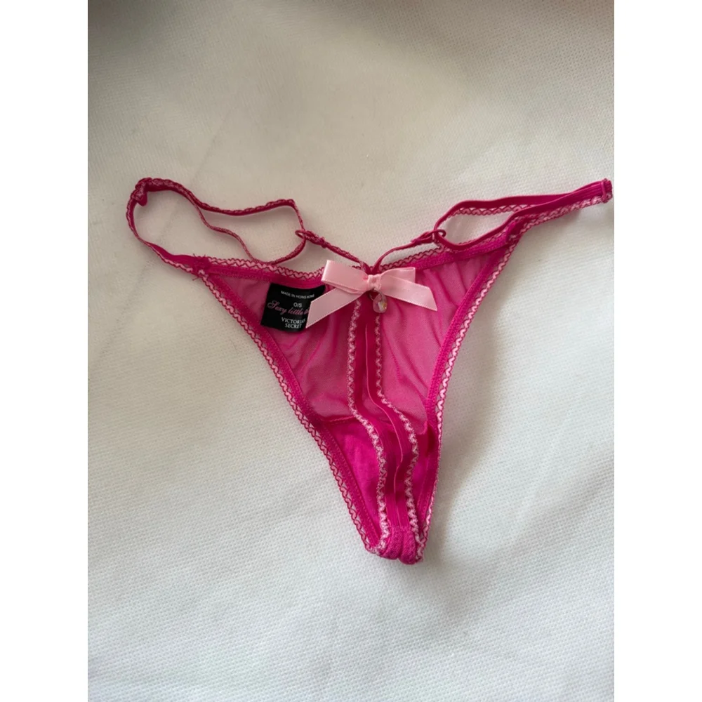NWOT VTG VS Pink Sheer Sexy Little Things 2005 OS V string Charm Bow